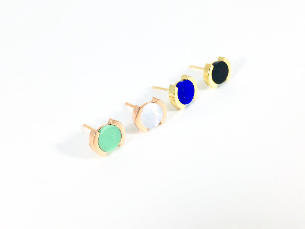 Legier broken circle signet earring