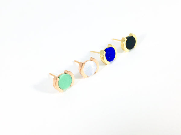 Legier broken circle signet earring