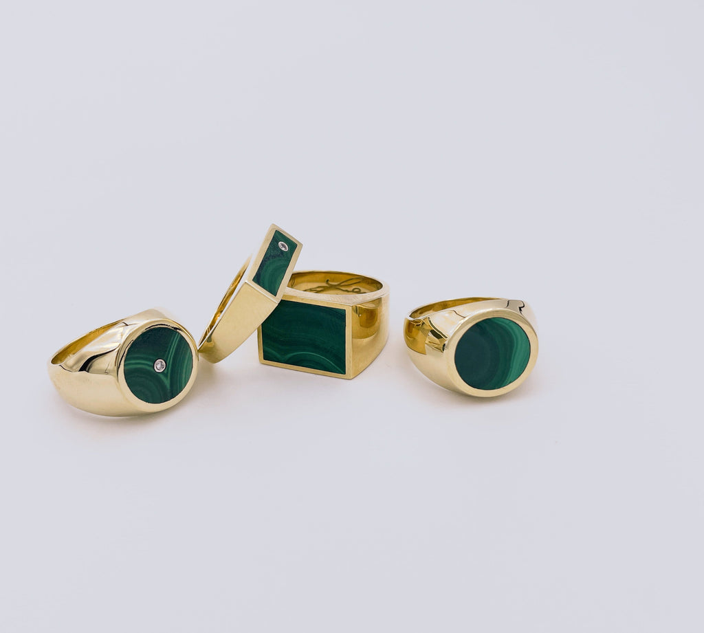 Legier Malachite Inlay with Diamond Round Stone Signet Ring